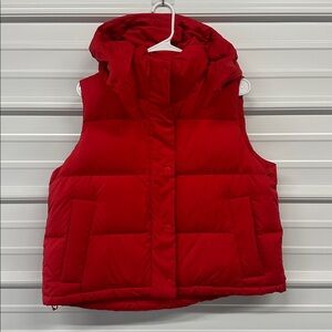 Lululemon Wunder Puff Vest - 8 - Grenadine Red